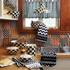 Mocha Check 7 Cup Measuring Cup